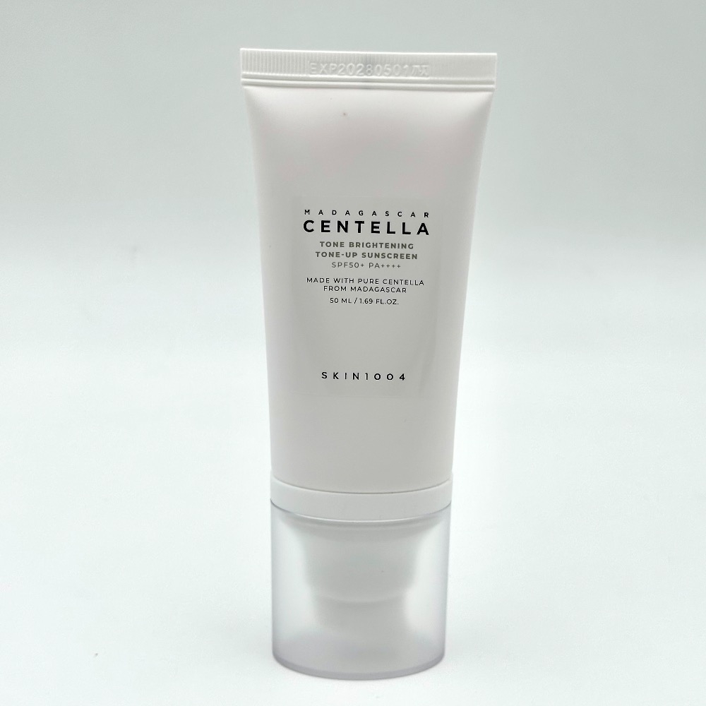 ضدآفتاب ضدلک و روشن کننده تون آپ سنتلا اسکین 1004